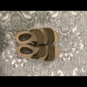 Platform espadrille sandals